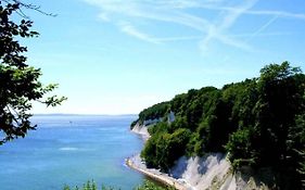 Residenz Strandeck FeWo 2 , inklusive Sauna und Schwimmbadnutzung im AHOI Sellin